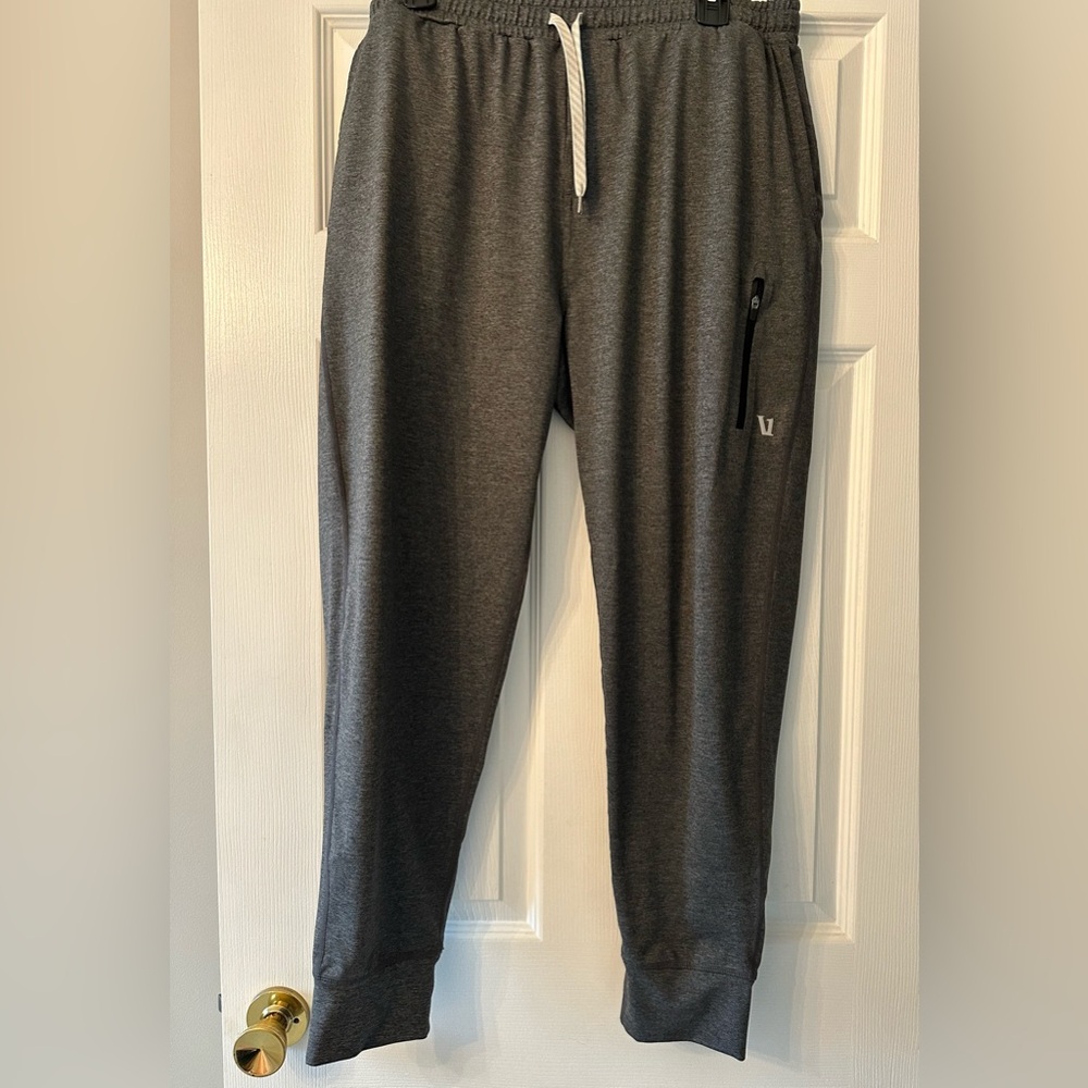 Men's Vuori Sunday joggers